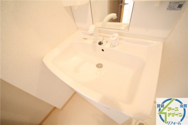 ソレイユ土山Ⅰの洗面所|※類似写真