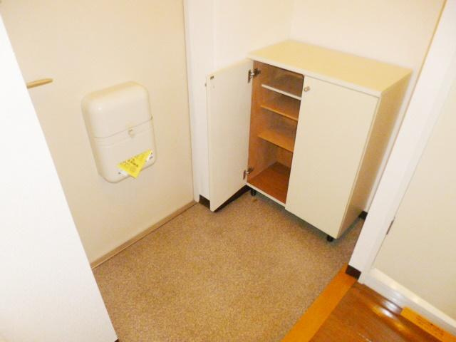 グリーンパークタニグチⅡの玄関|明るい玄関です