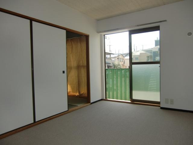 コーポ谷口Ⅱの洋室|明るい洋室です