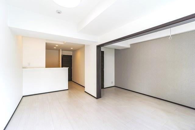 ジェノヴィア本所吾妻橋Ⅱスカイガーデンの居間・リビング|洗面所 