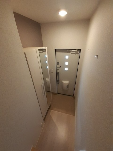 メゾン・フィオーレの玄関