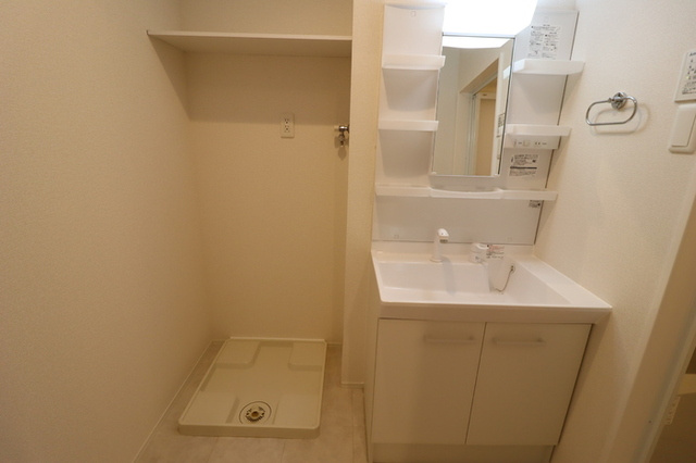 D-ROOM台新田町の洗面所|洗面室