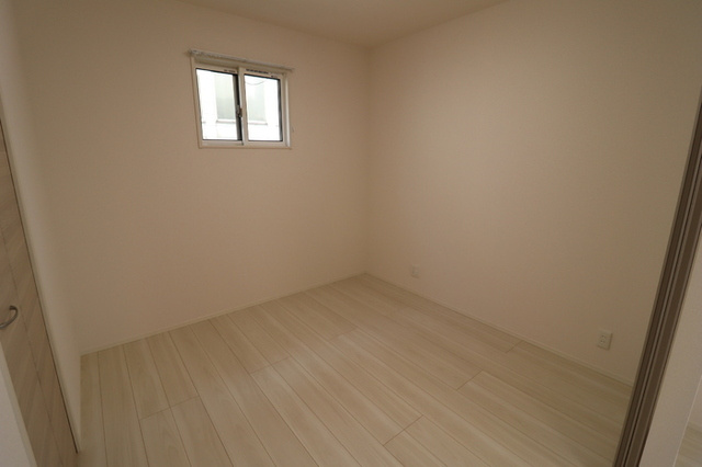 D-ROOM台新田町のその他|洋室