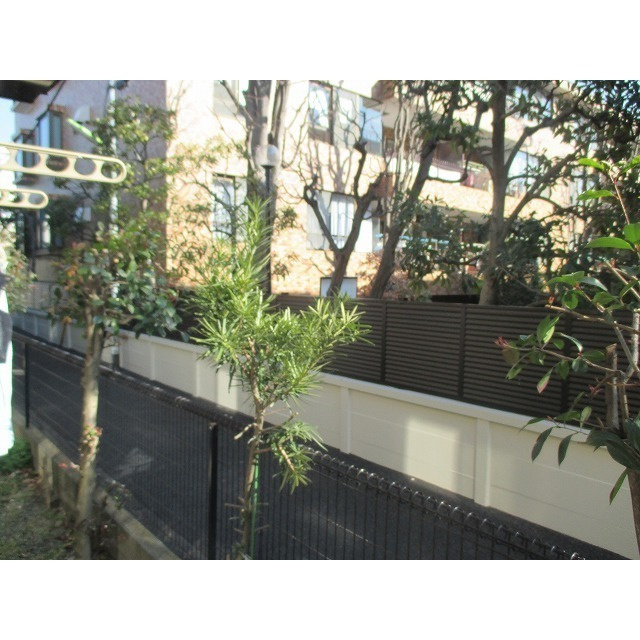 アルカディアのバルコニー|外に洗濯物干せます