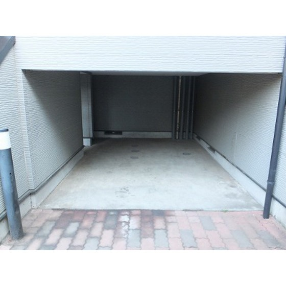 カーサ・インペリアルのその他|駐車場付