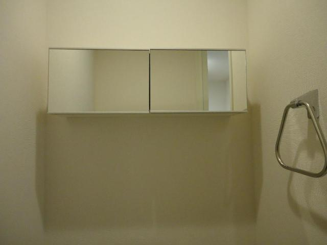 ルミエールのトイレ|トイレ上部