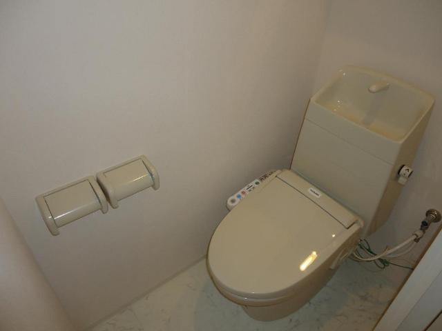 ルミエールのトイレ|シャワー付トイレ