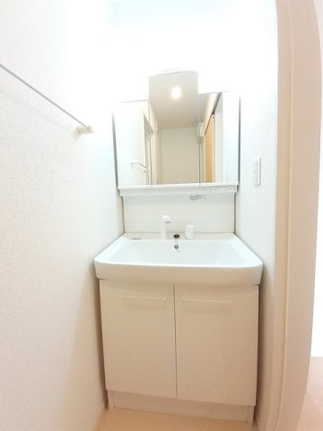 アルバータ島田の洗面所