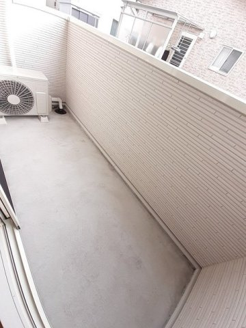 アルバータ島田のバルコニー