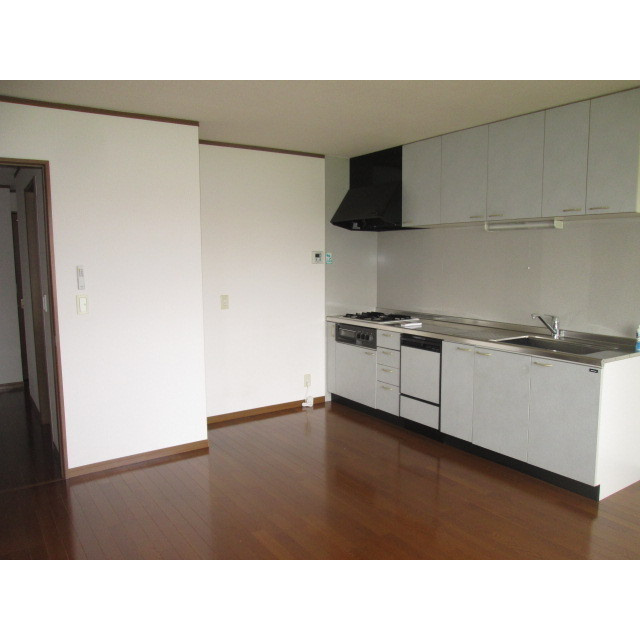 三浦コーポ２０００の居間・リビング|ＬＤＫ