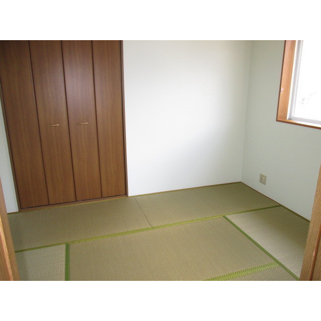 三浦コーポ２０００の居間・リビング|和室