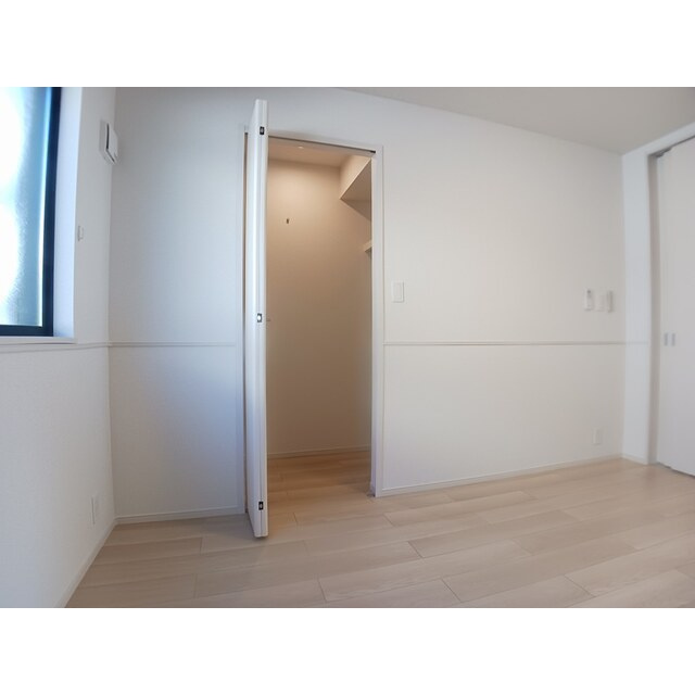 岐阜市岩栄町１丁目のアパートの収納