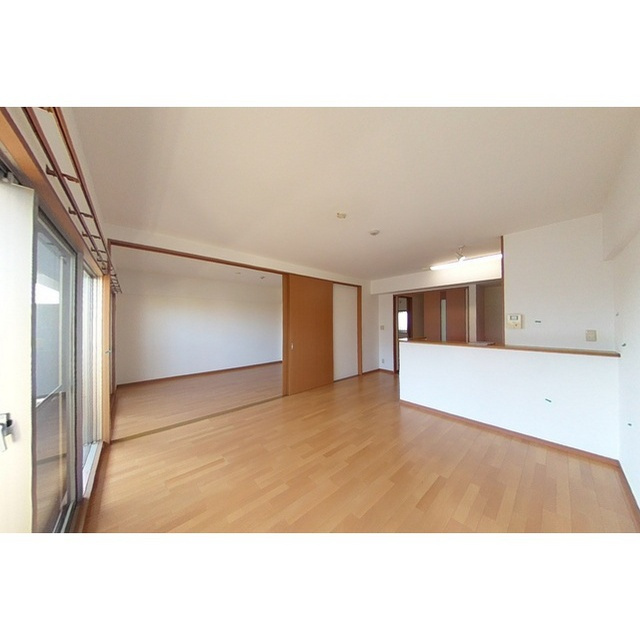 ラ・ミノールⅢの居間・リビング