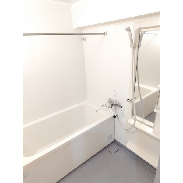 ラ・ミノールⅢの浴室