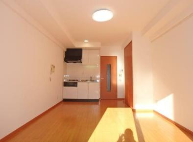 【洋室】 | 六本木ライズハウス