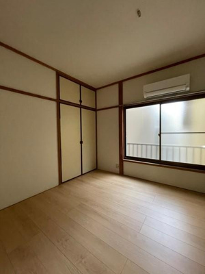 【居間・リビング】 | 栄コーポ | 写真は入居前の過去のものです。