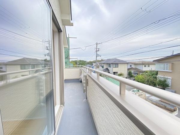 【バルコニー】