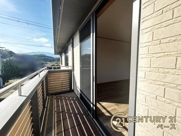 御所市柏原　一戸建のバルコニー|きれいで日当たりのよいバルコニーです！