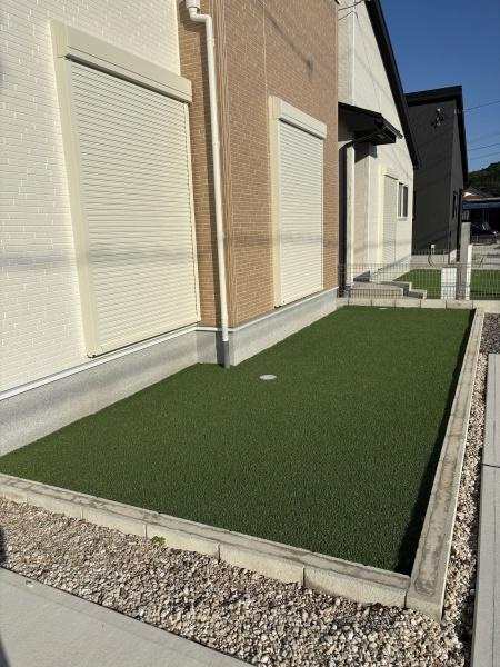 西尾西幡豆町24-1期　全6棟・2号棟の庭|ウッドデッキやBBQ。想像が膨らむお庭