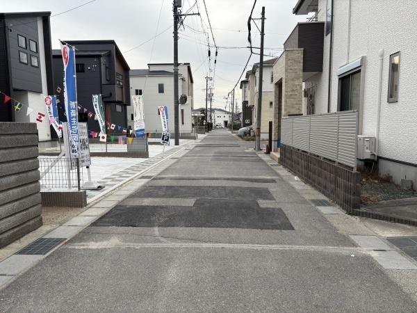 岡崎市福岡町新町　全5棟・5号棟の前面道路含む現地写真|前面道路です。