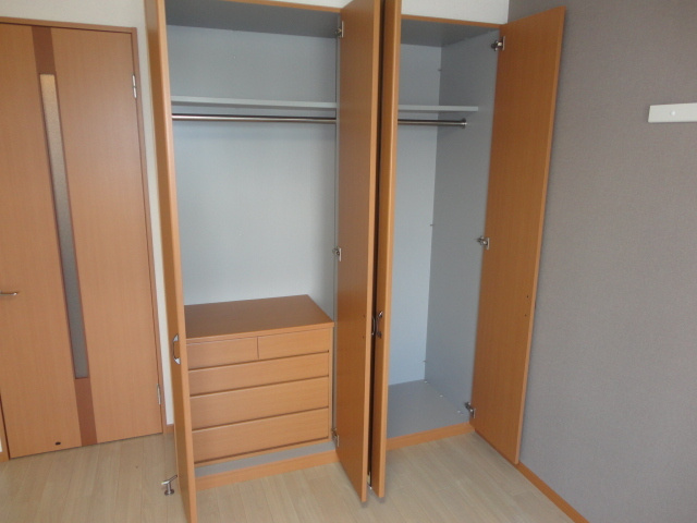 クリスタルビュー1の収納