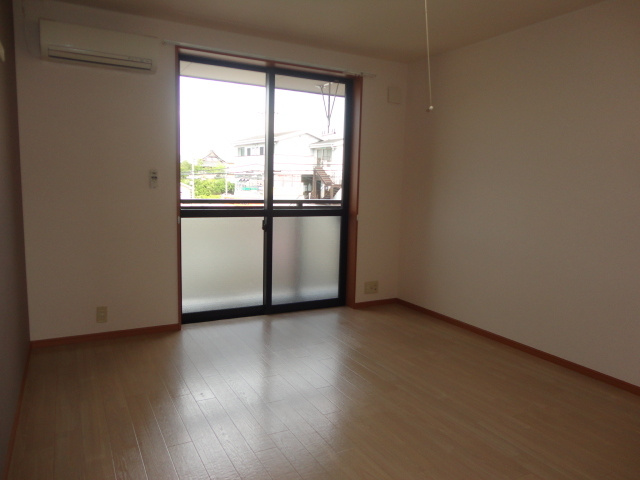 クリスタルビュー1の居間・リビング