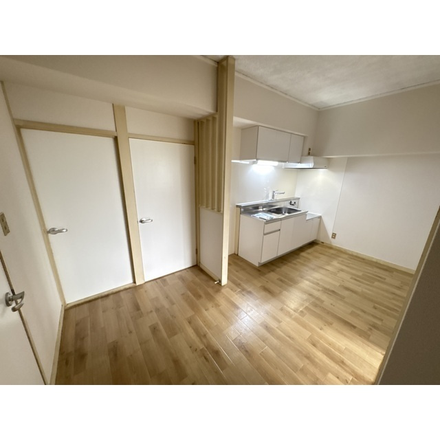 コーポサンライズモリの居間・リビング