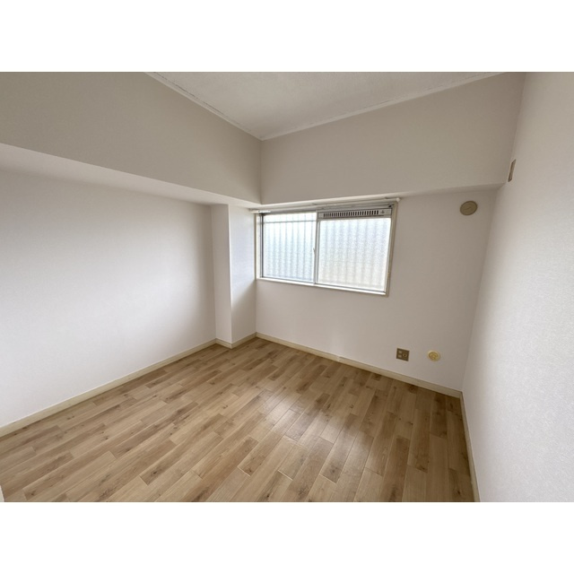 コーポサンライズモリの居間・リビング