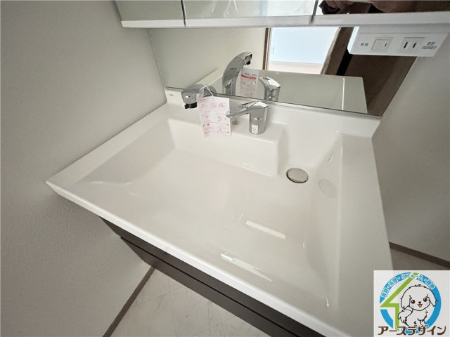 プレミアムソレイユ藤江駅前の独立洗面台