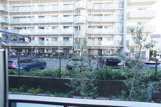 グランデアルベロ南八幡の居間・リビング