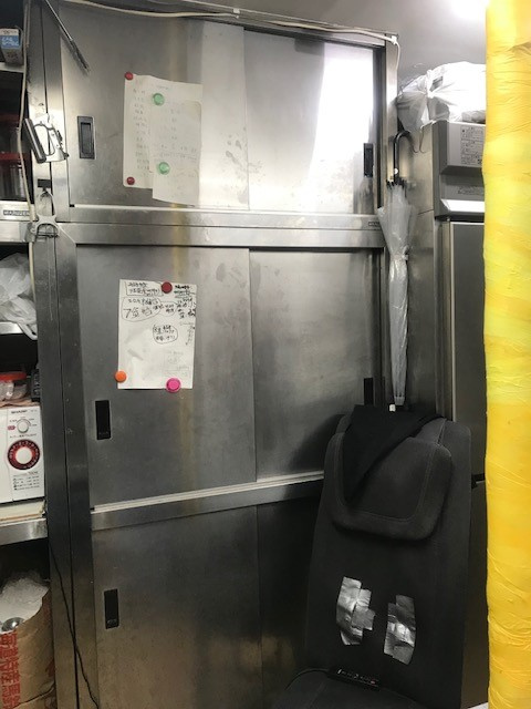 祥和ビルのキッチン|コンパクトなキッチンで掃除もラクラク