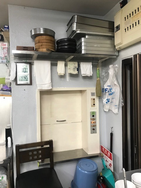 祥和ビルのキッチン|コンパクトなキッチンで掃除もラクラク