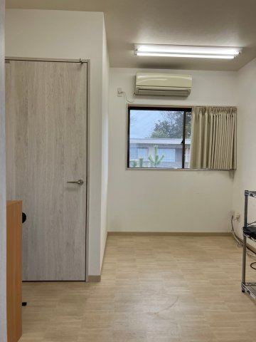 川越市下赤坂　店舗事務所の居間・リビング|ゆったりとしたリビングです