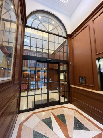 ファミール東京グランリッツのエントランス