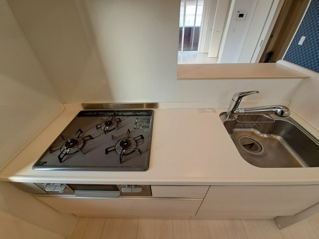 SOLEADO鳴尾のキッチン