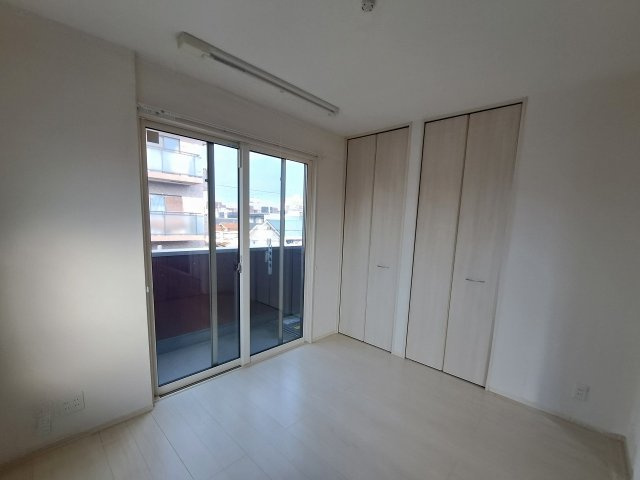 SOLEADO鳴尾の洋室