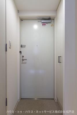 パークフラッツ松戸の玄関