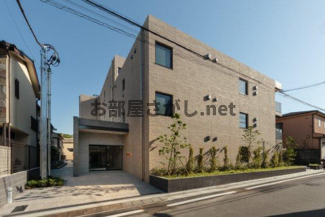 ディオスプラド