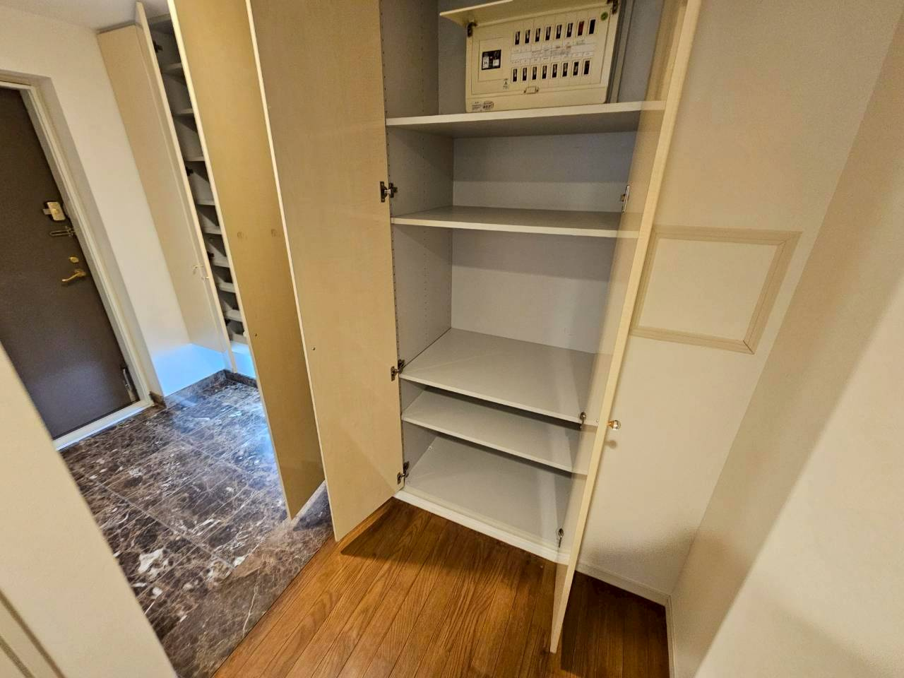 パーク・コート御影の収納