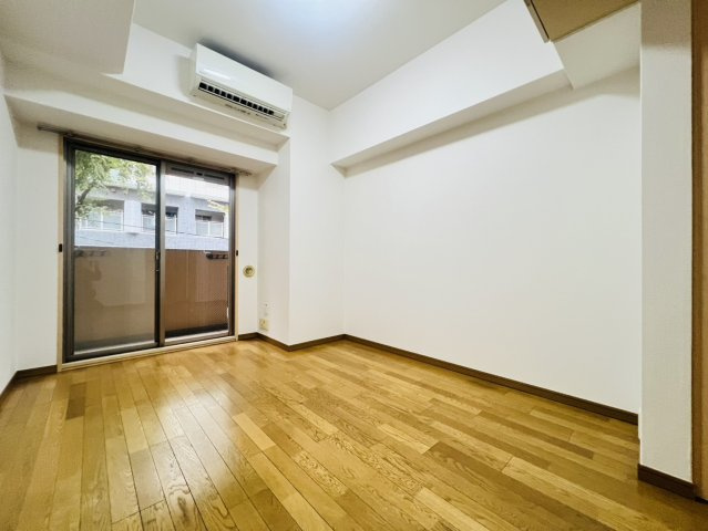 エステムコート神戸ハーバーランド前Ⅱの居間・リビング