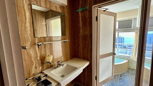 桃山マンションの洗面所