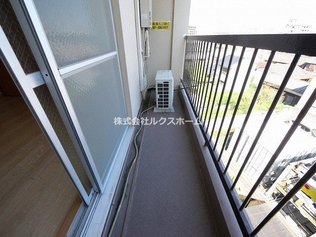 グリーンハイムのバルコニー|バルコニーからの眺めを楽しみながら食事をしませんか