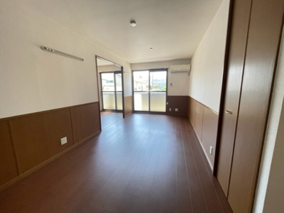 【居間・リビング】 | グランサリックス Ｃ | 南向きのリビング