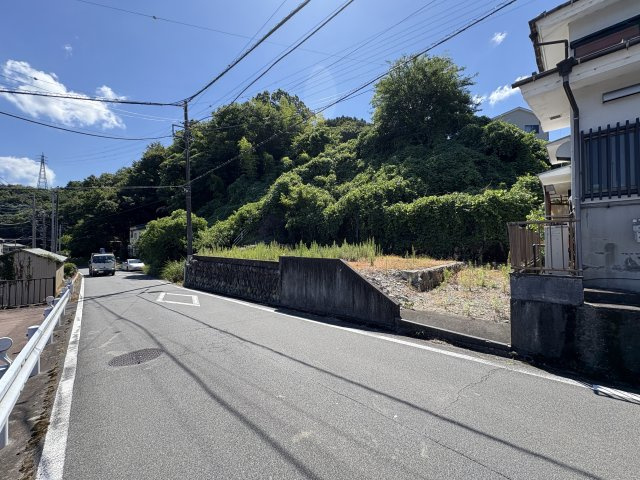 伊豆市　柏久保の前面道路含む現地写真