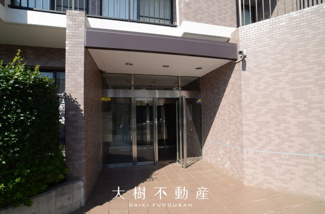 【エントランス】