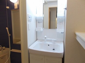【洗面所】 | サニーコート | 使いやすい洗面所です
