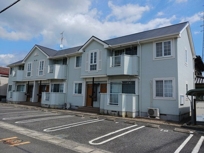 【外観】 | リバーコート川本 | 外観は落ち着いています