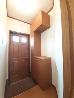 【玄関】 | リバーコート川本 | きれいな玄関です