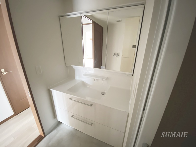 ルピナス北浦和公園の独立洗面台|独立洗面台です☆