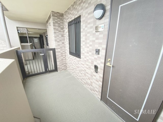 ルピナス北浦和公園の玄関|玄関ポーチ☆